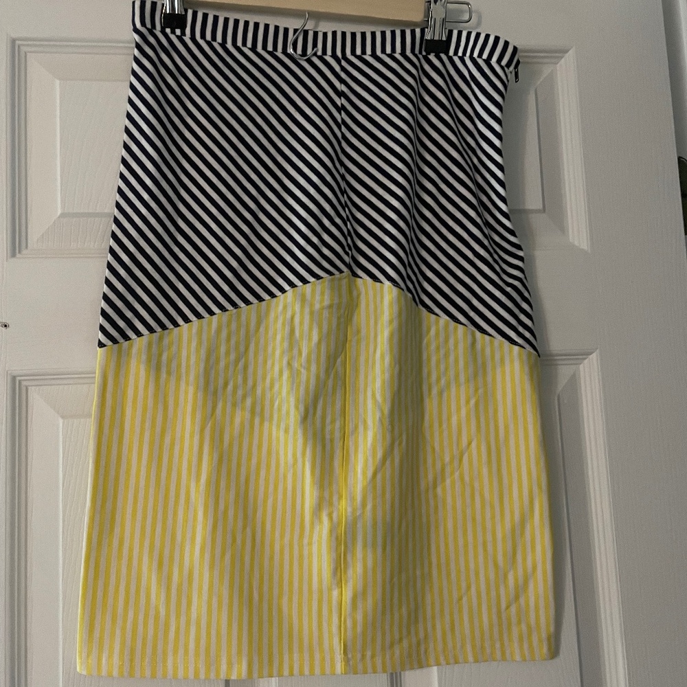 Lucca Couture medium polyester navy, yellow, and white stripe skirt